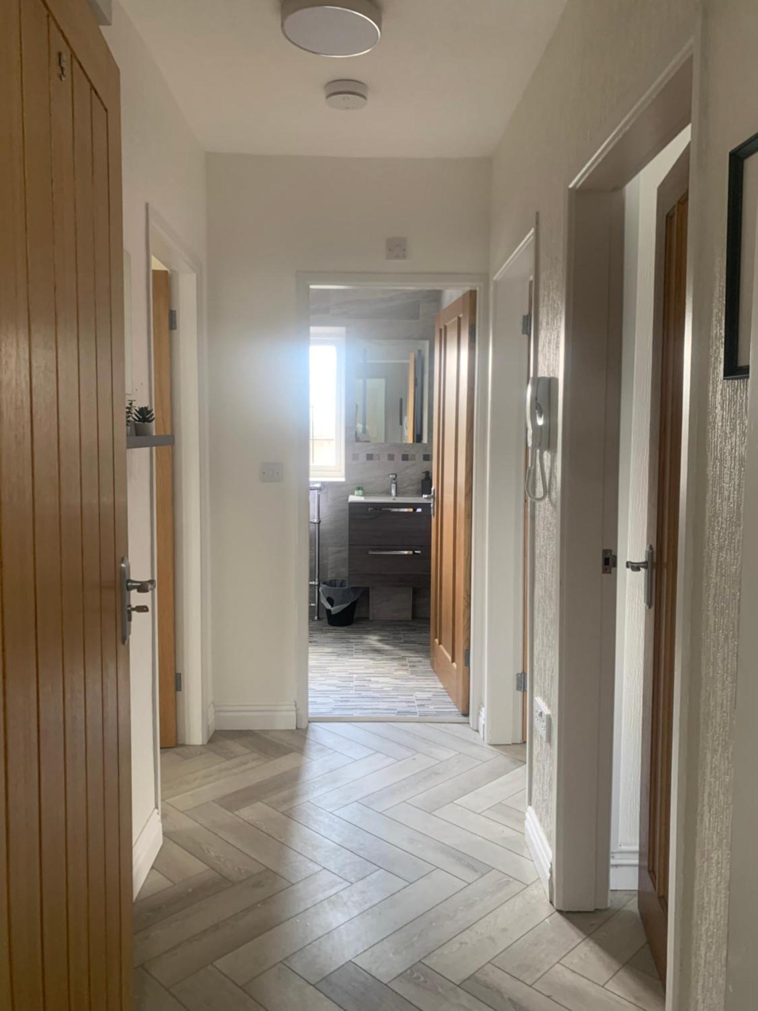 Newly Renovated, Modern 3 Bed Apartment Walmersley Exteriér fotografie