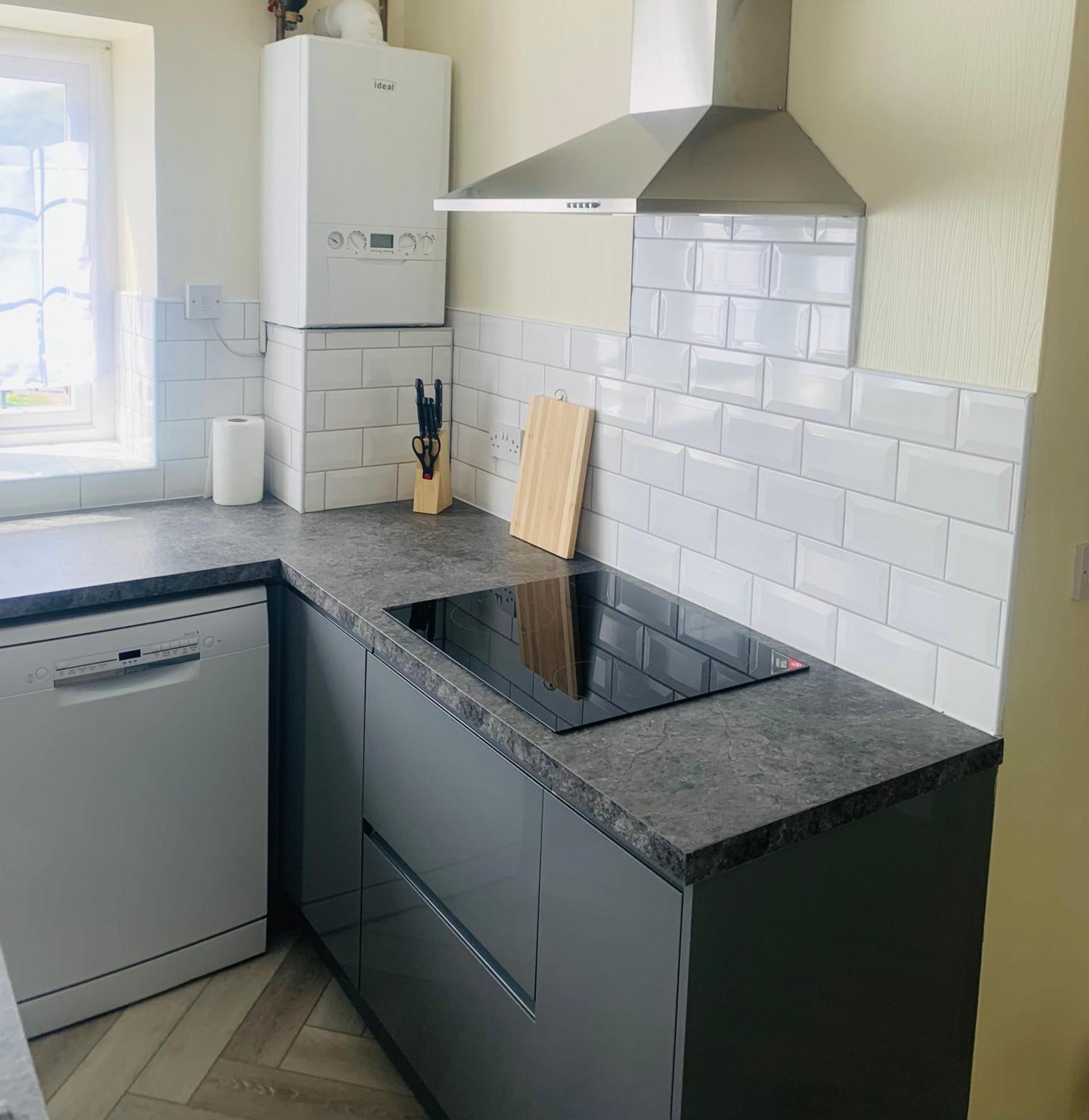 Newly Renovated, Modern 3 Bed Apartment Walmersley Exteriér fotografie